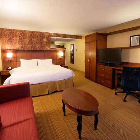 คอร์ตยาร์ด แคนตัน Hotel นอร์ธแคนตัน ภายนอก รูปภาพ