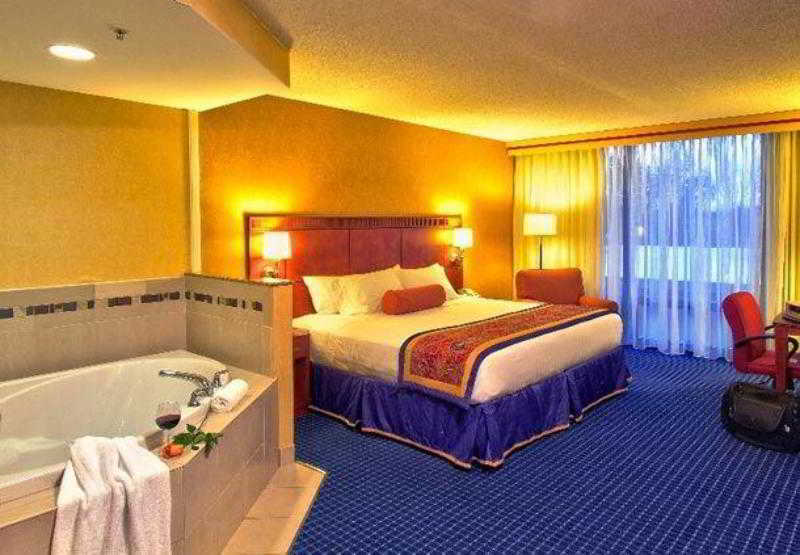 คอร์ตยาร์ด แคนตัน Hotel นอร์ธแคนตัน ภายนอก รูปภาพ